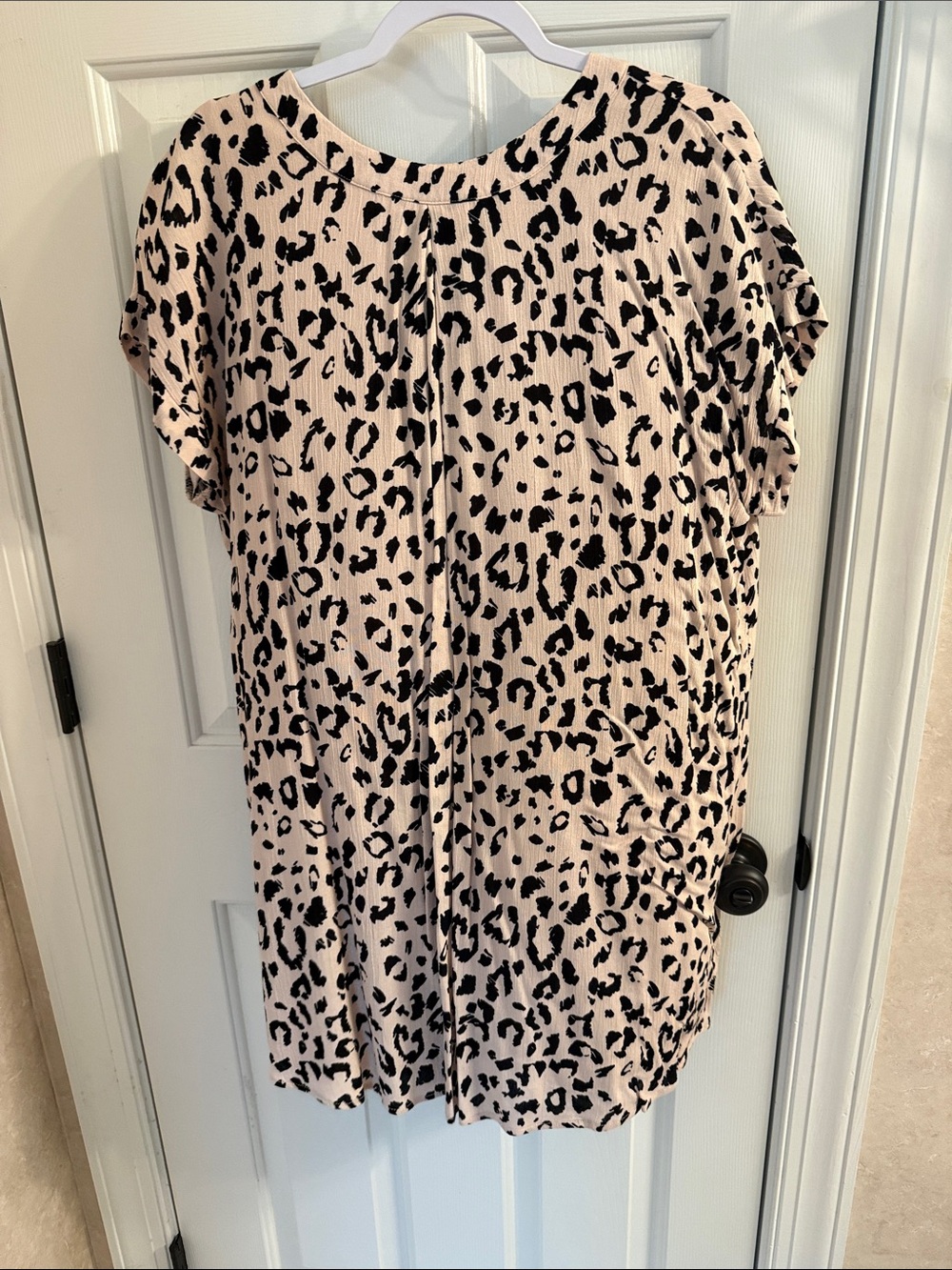 Women’s Short-Sleeve Leopard Print Top - Beige/Black